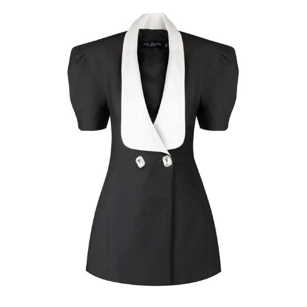 Mini dress with puffy sleeves and a bow detail in the back 💘